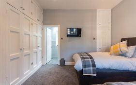 Denbrae Cottage West